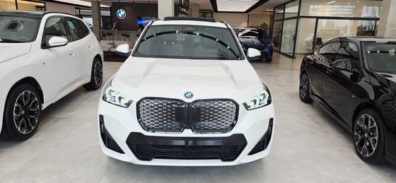 BMW iX1 ELÉTRICO XDRIVE30 M SPORT BMW iX1 ELÉTRICO XDRIVE30 M SPORT